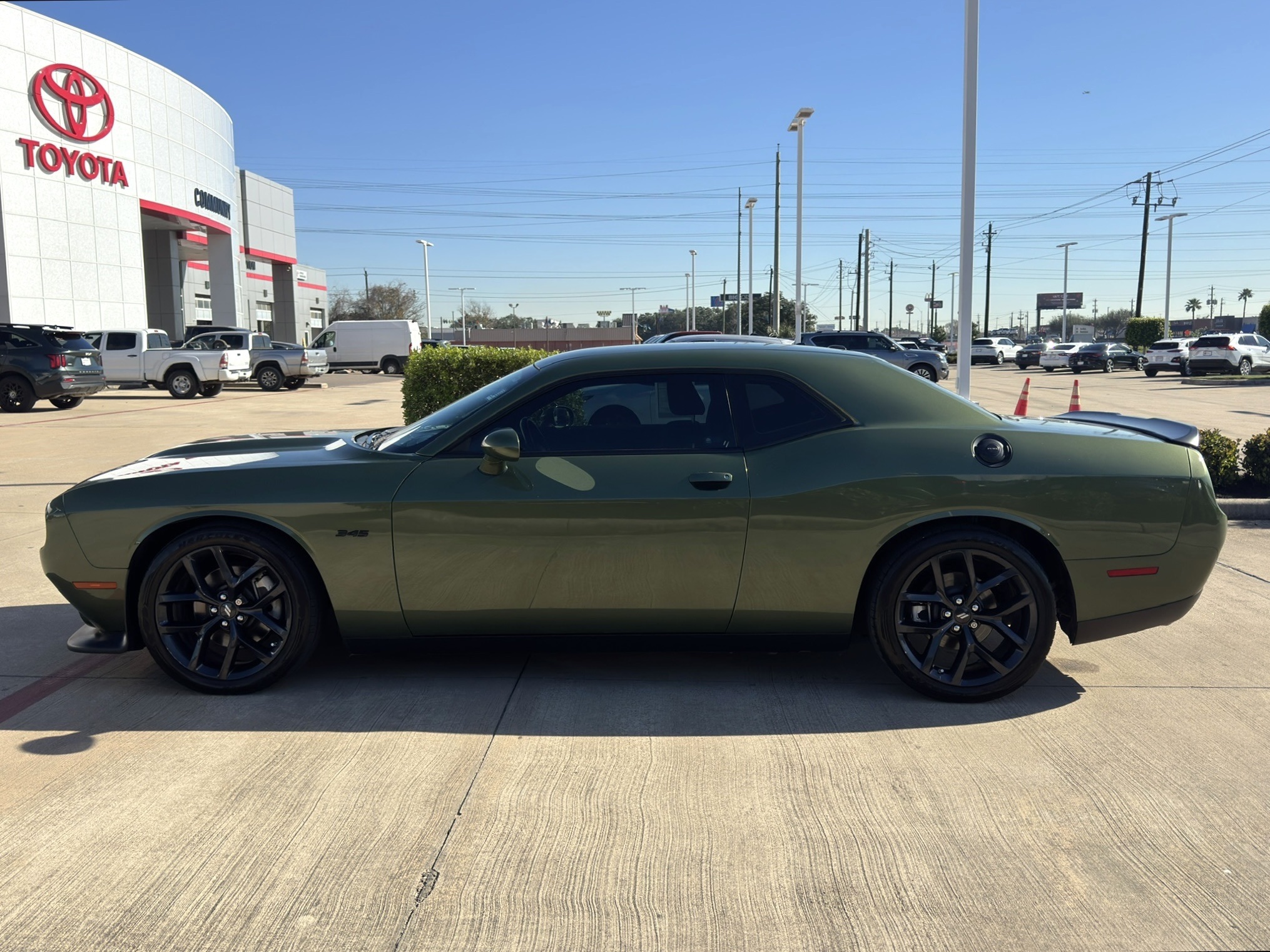 2023 Dodge Challenger R/T - 9