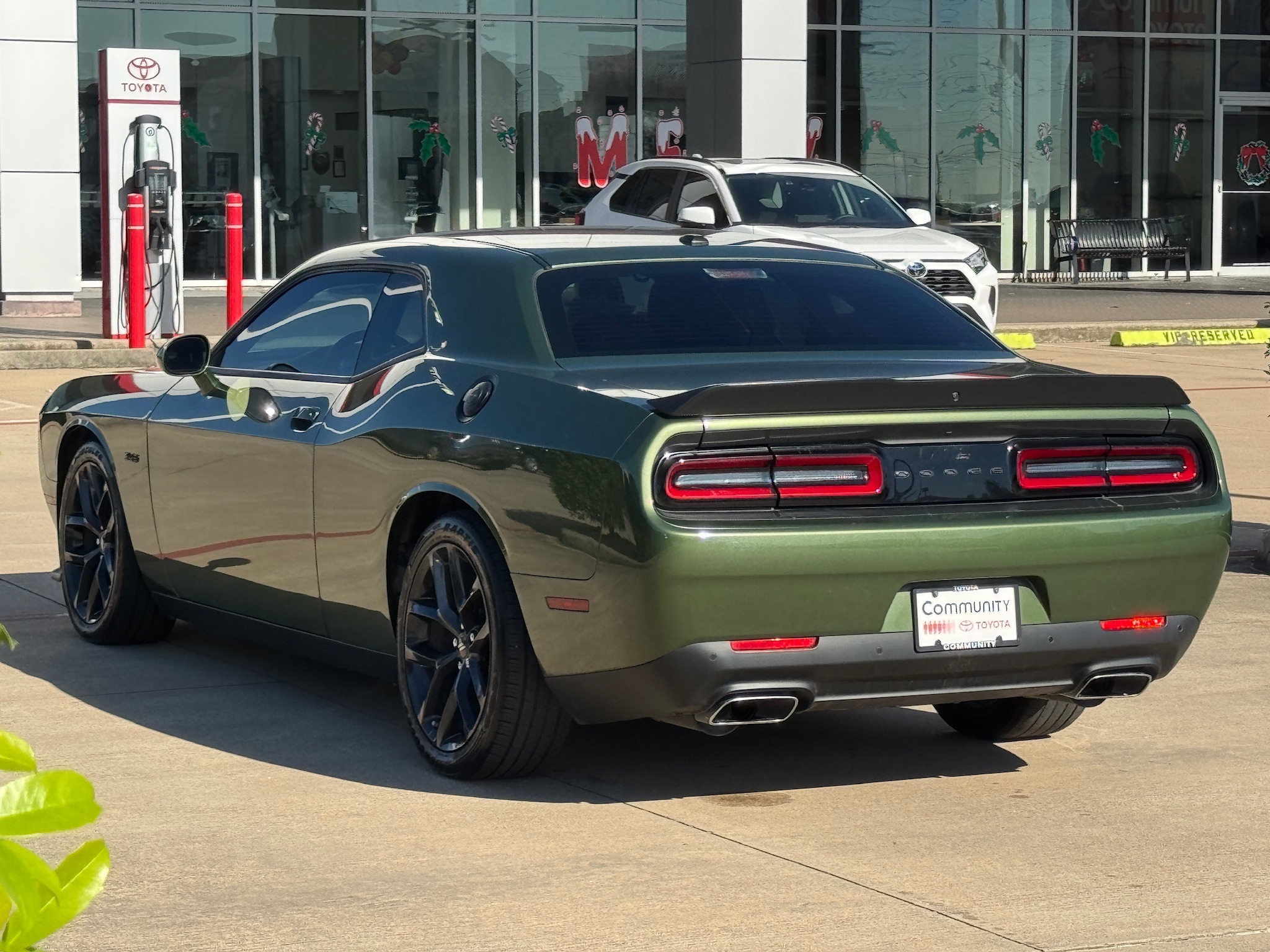 2023 Dodge Challenger R/T - 10