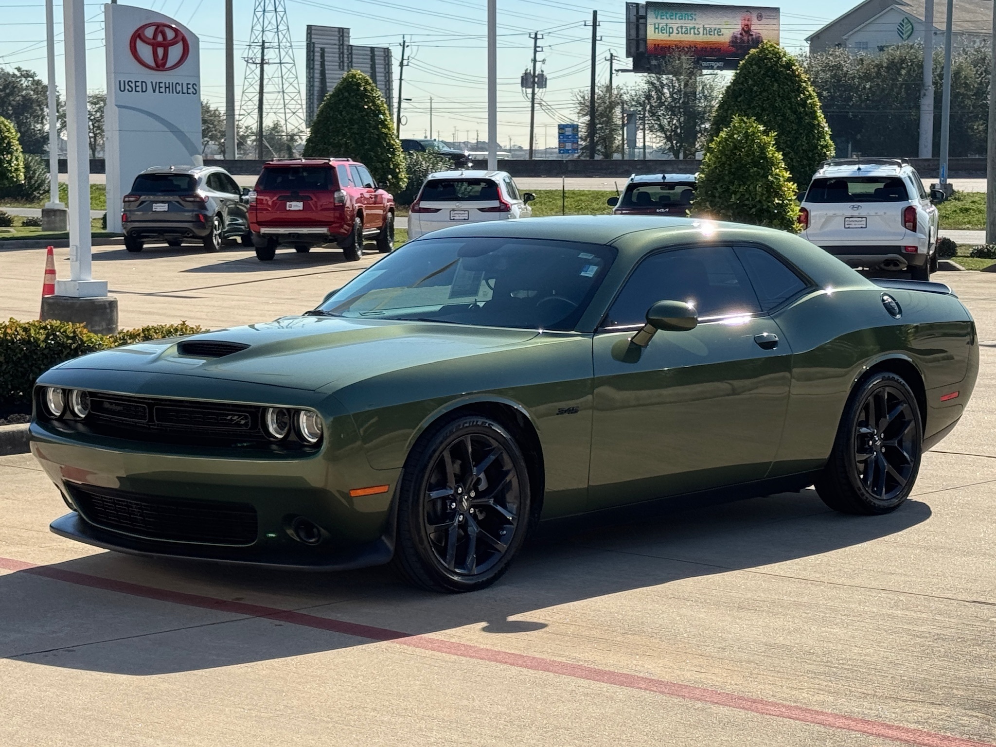 2023 Dodge Challenger R/T - 8
