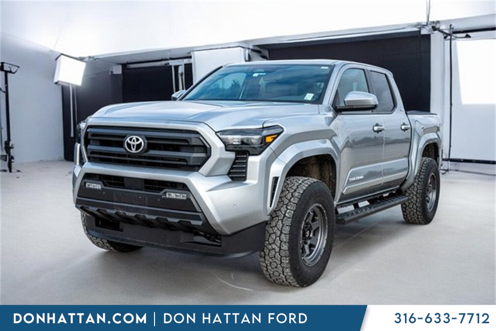 2024 Toyota Tacoma SR5 Double Cab 4WD