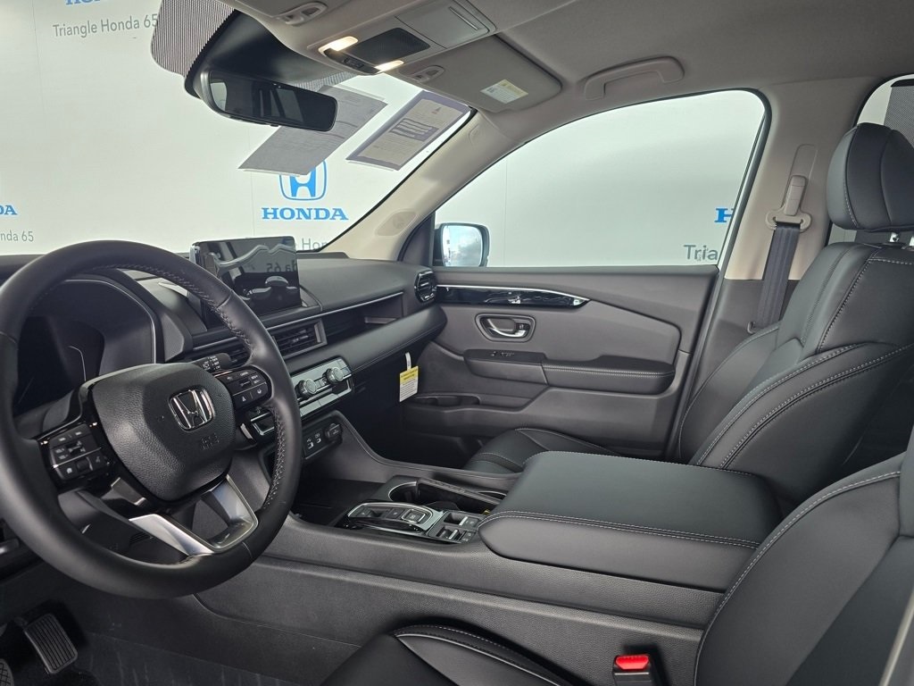 Thumbnail: 2025 Honda Pilot - 13