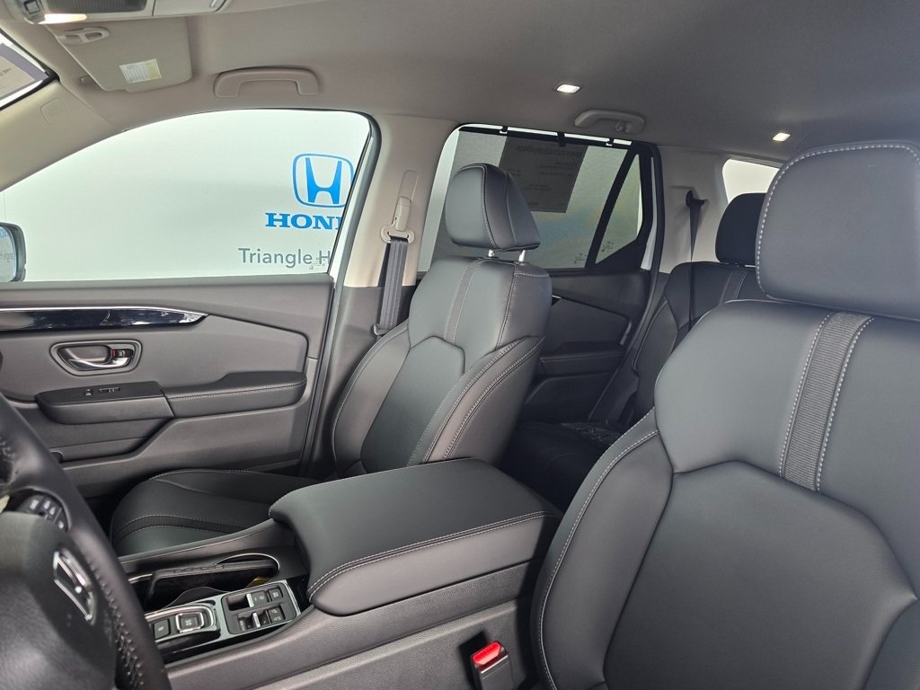 Thumbnail: 2025 Honda Pilot - 14