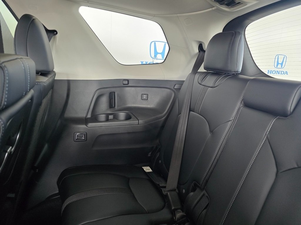 Thumbnail: 2025 Honda Pilot - 25