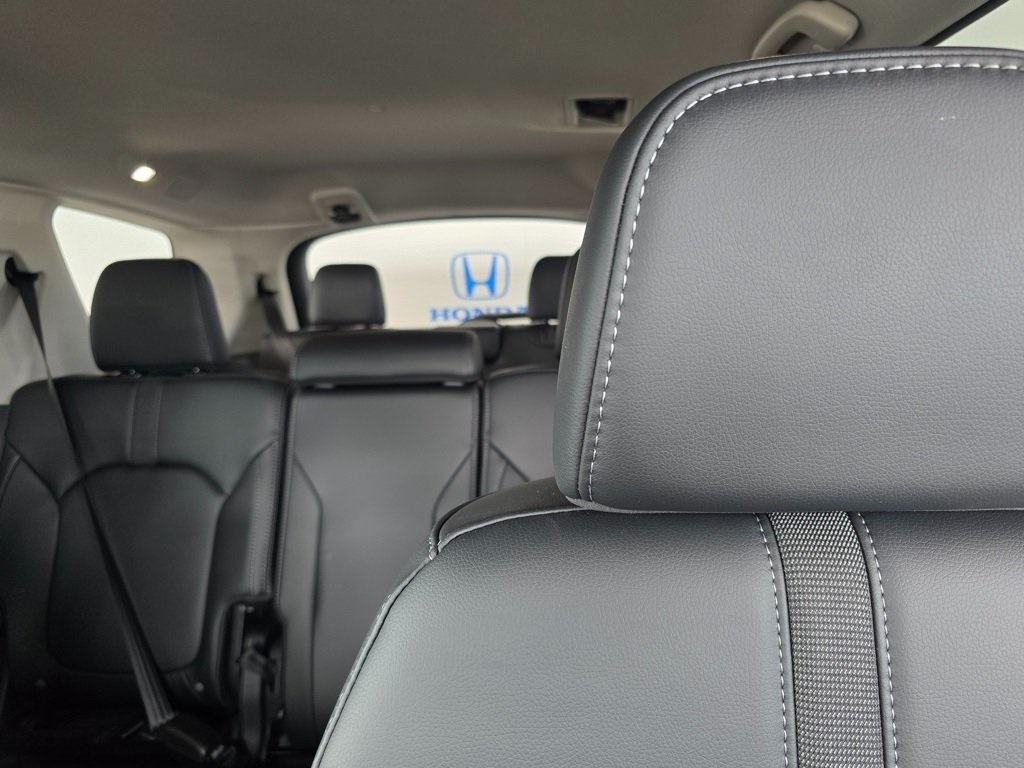 Thumbnail: 2025 Honda Pilot - 26