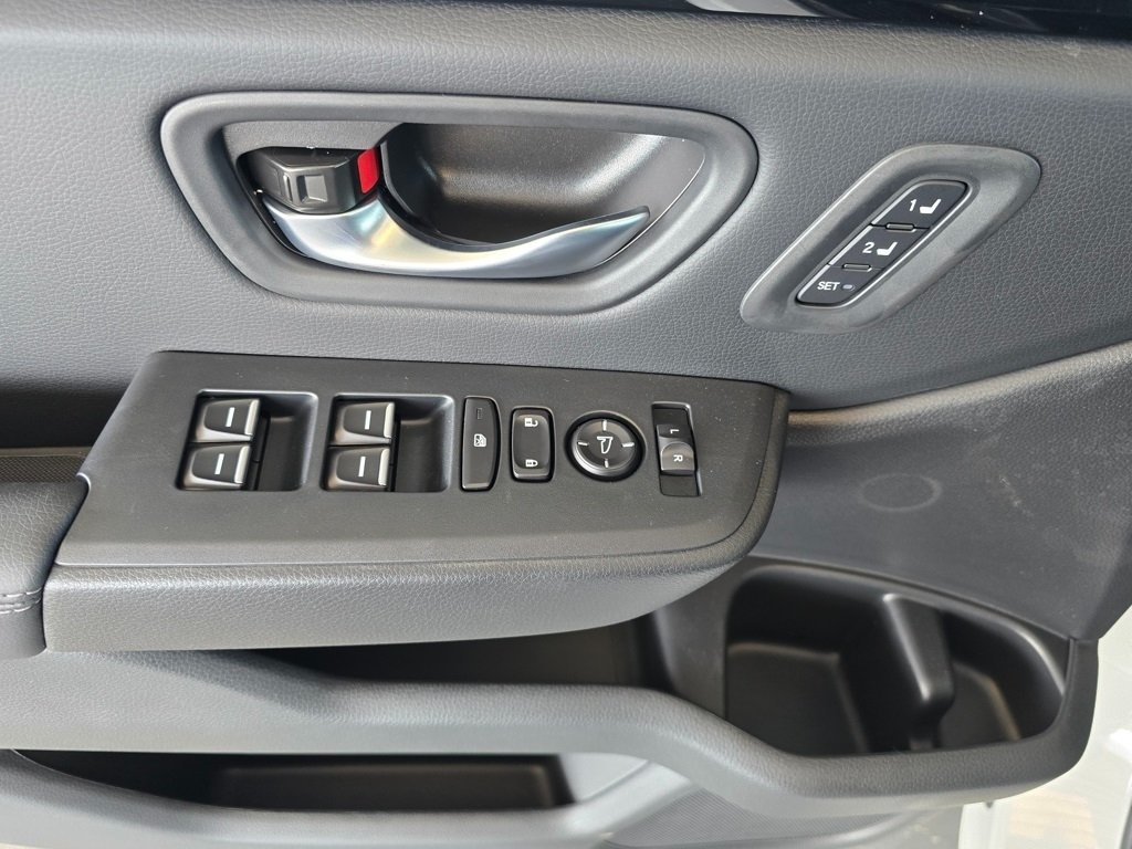 Thumbnail: 2025 Honda Pilot - 30