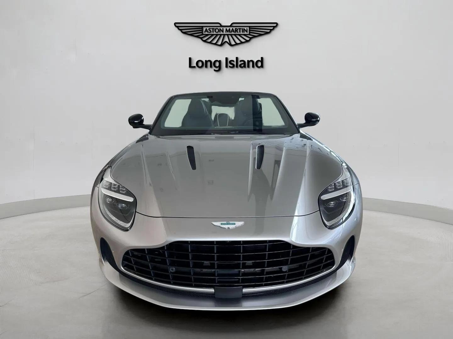 2025 Aston Martin DB12 AM5 photo 2