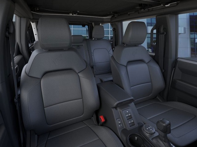 2025 Ford Bronco Outer Banks - 9