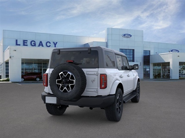 2025 Ford Bronco Outer Banks - 7