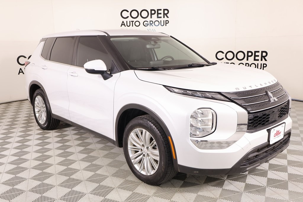 2023 Mitsubishi Outlander ES FWD