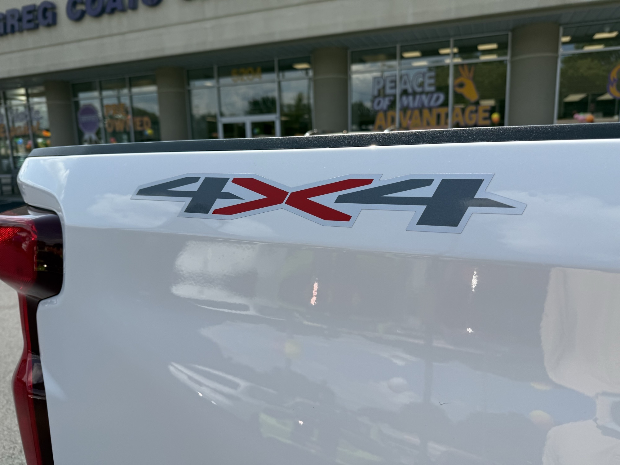 2023 Chevrolet Silverado 1500 RST photo 10