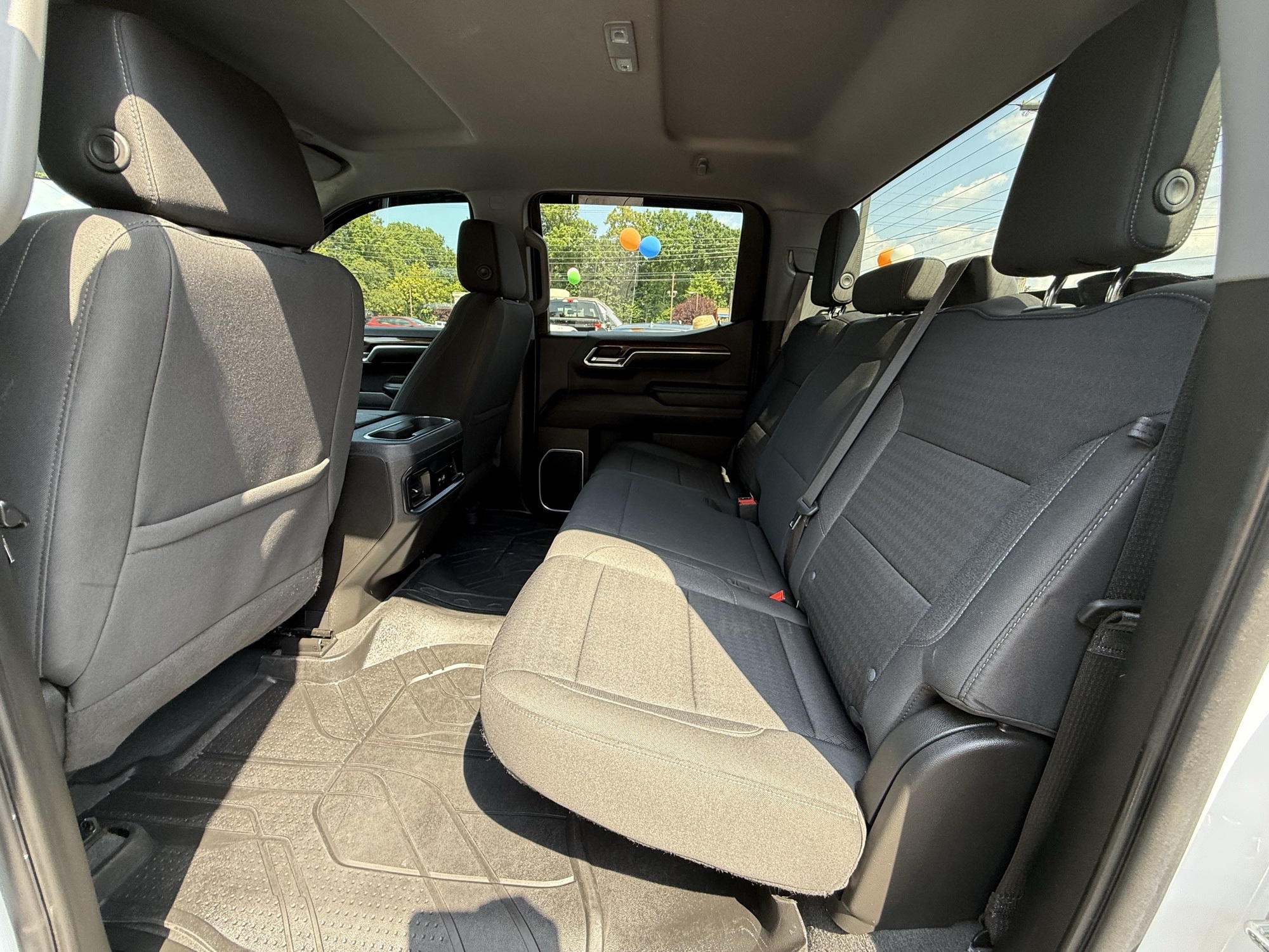 2023 Chevrolet Silverado 1500 RST photo 13