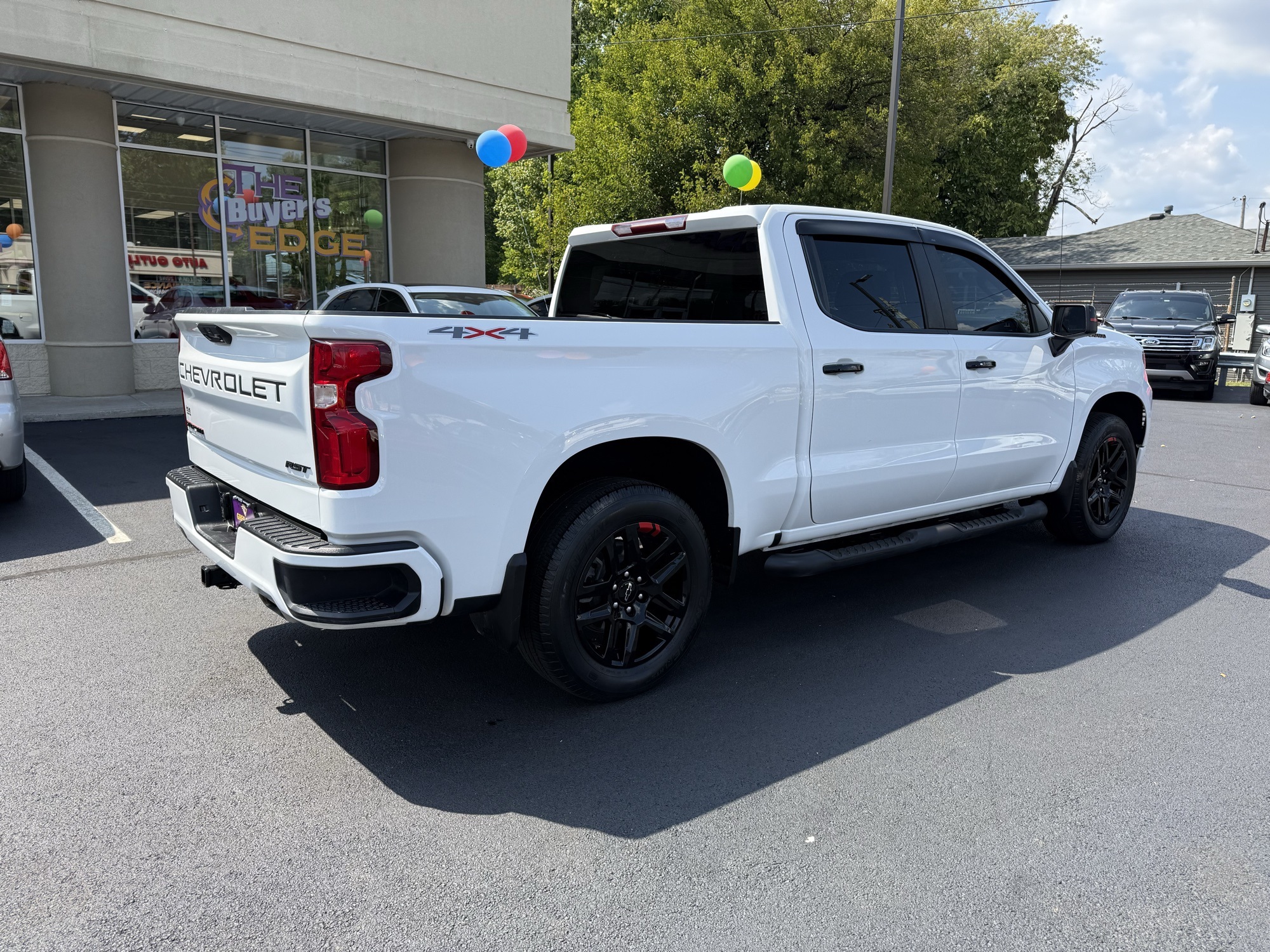 2023 Chevrolet Silverado 1500 RST photo 6