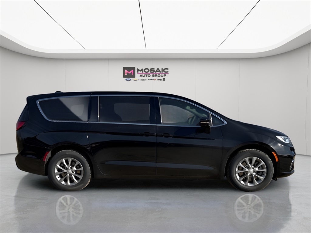 2026 Chrysler Pacifica