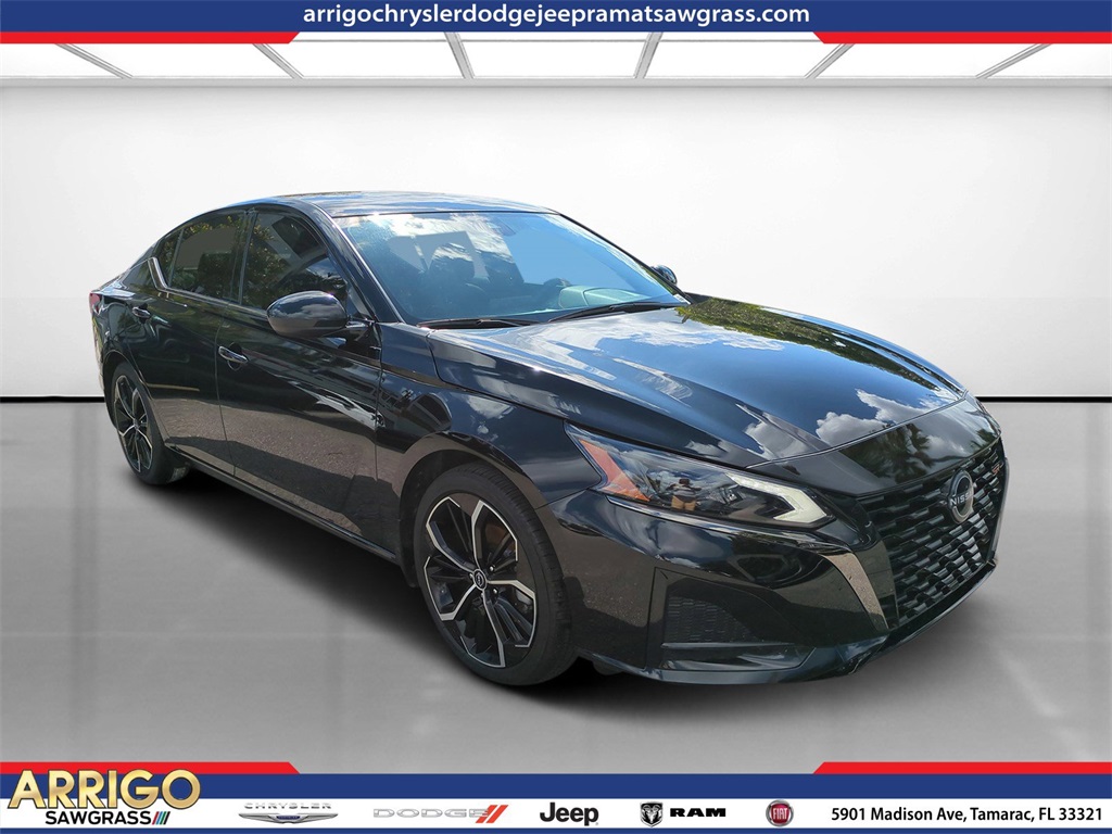 2023 Nissan Altima 2.5 SR