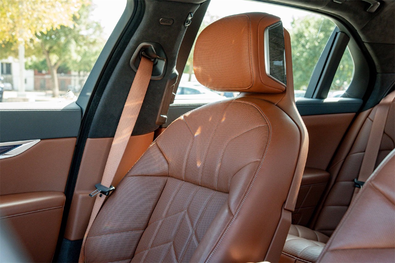 Used Car 2024 Bmw 7 Series  750e Xdrive For Sale Under $80,000 In Austin, Texas