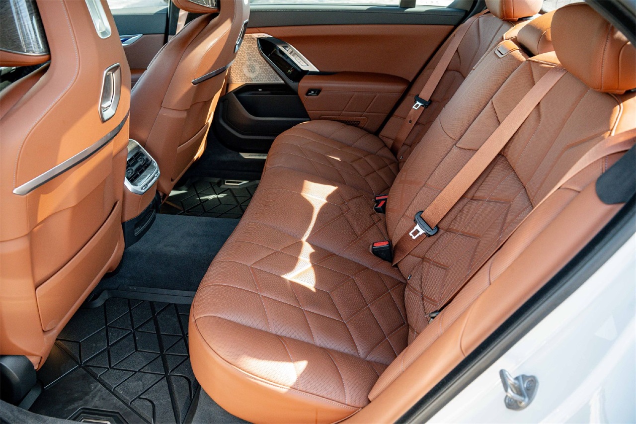 Used Car 2024 Bmw 7 Series  750e Xdrive For Sale Under $80,000 In Austin, Texas