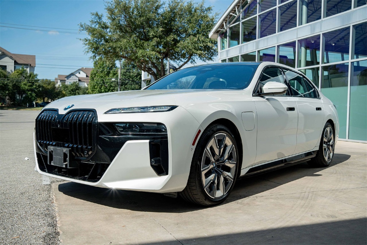 Used Car 2024 Bmw 7 Series  750e Xdrive For Sale Under $80,000 In Austin, Texas