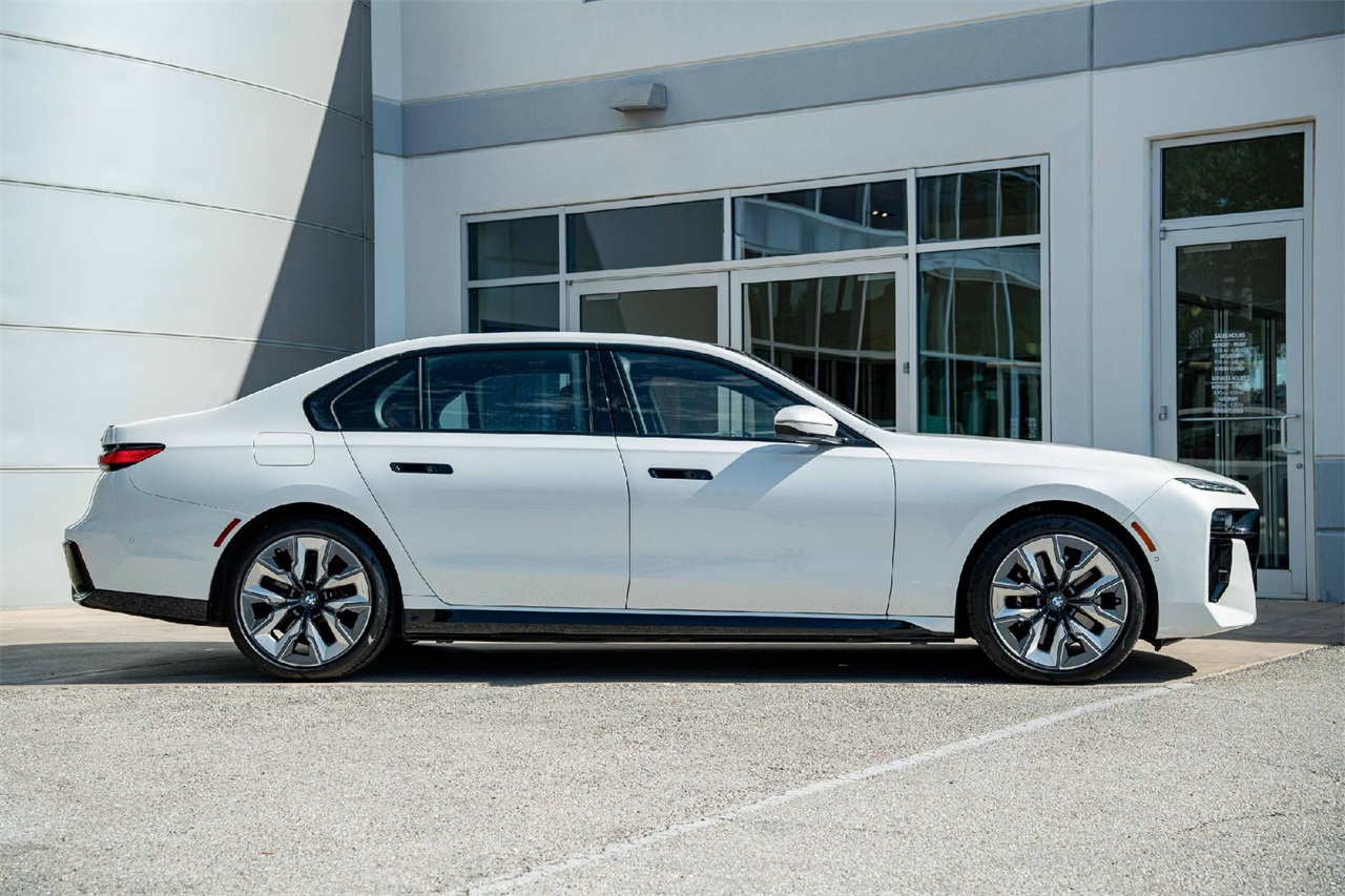 Used Car 2024 Bmw 7 Series  750e Xdrive For Sale Under $80,000 In Austin, Texas