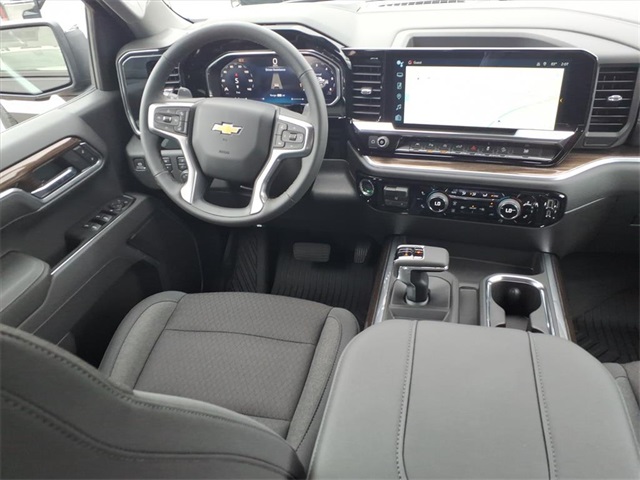 2026 Chevrolet Silverado 1500 LT photo 4