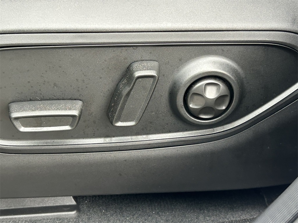 New Car 2025 Jeep Grand Cherokee L  Altitude X For Sale Under $50,000 In San Marcos, Texas