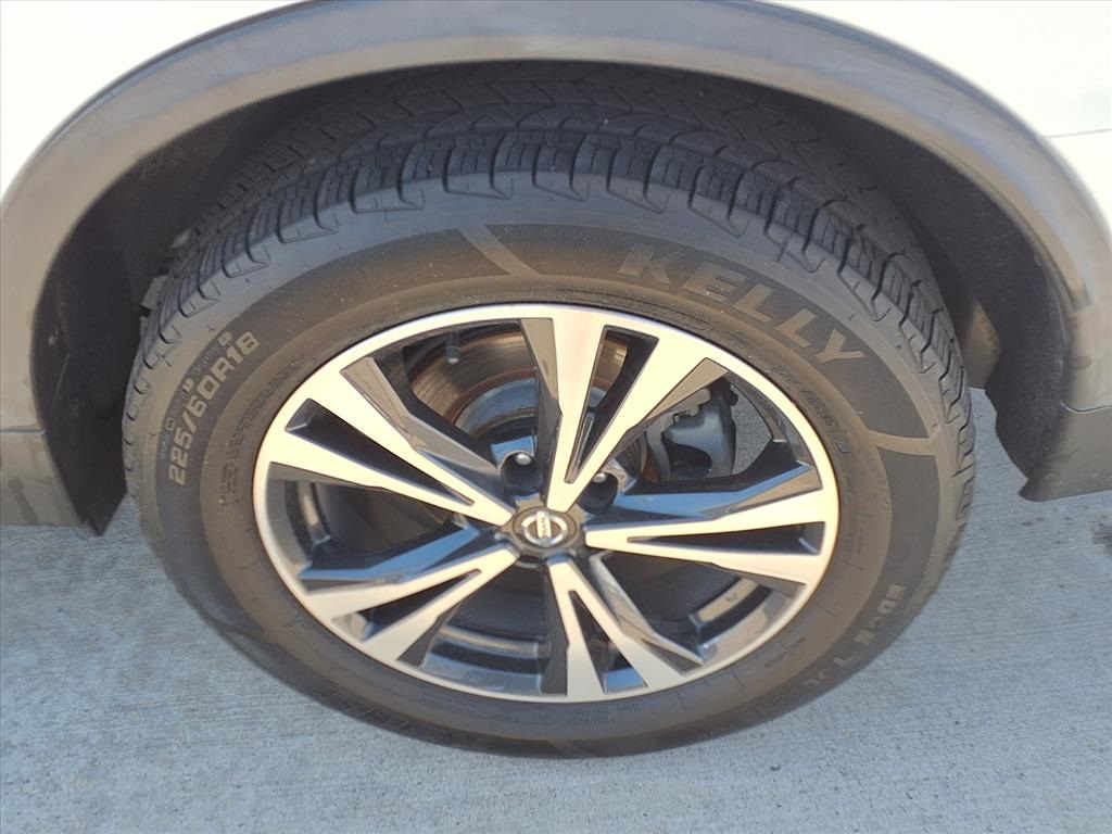 2020 Nissan Rogue SV White at Martin Chrysler Dodge Jeep Ram