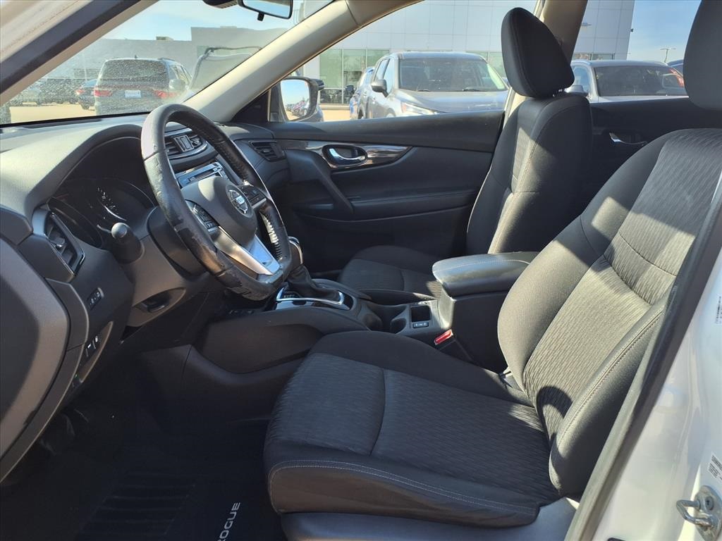 2020 Nissan Rogue SV White at Martin Chrysler Dodge Jeep Ram