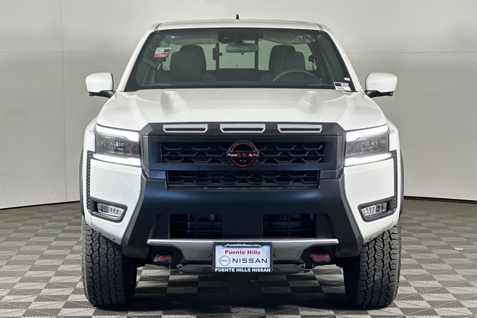 2026 Nissan Frontier PRO-4X photo 4