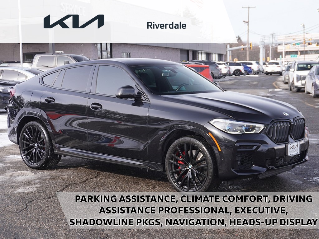 2022 BMW X6 M50i AWD
