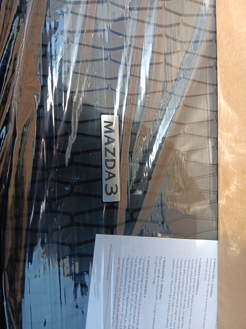 White 2025 MAZDA MAZDA3 for sale in South Bend, IN Photo 10