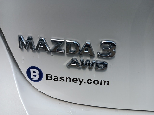 White 2025 MAZDA MAZDA3 for sale in South Bend, IN Photo 7