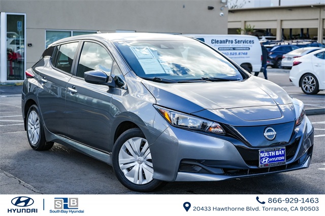 2023 Nissan LEAF S FWD