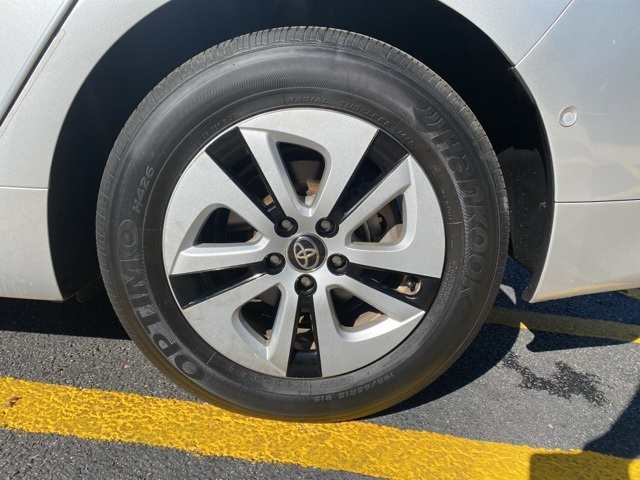 Used Car 2018 Toyota Prius  Three For Sale Under $20,000 In San Antonio, Texas