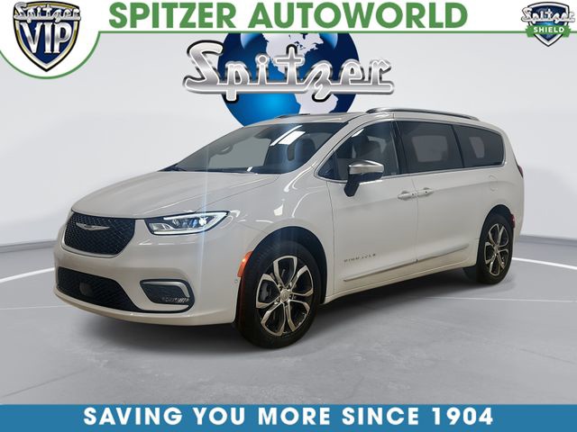 Bright White Clearcoat 2026 Chrysler Pacifica Minivan All-Wheel Drive 9-Speed Automatic