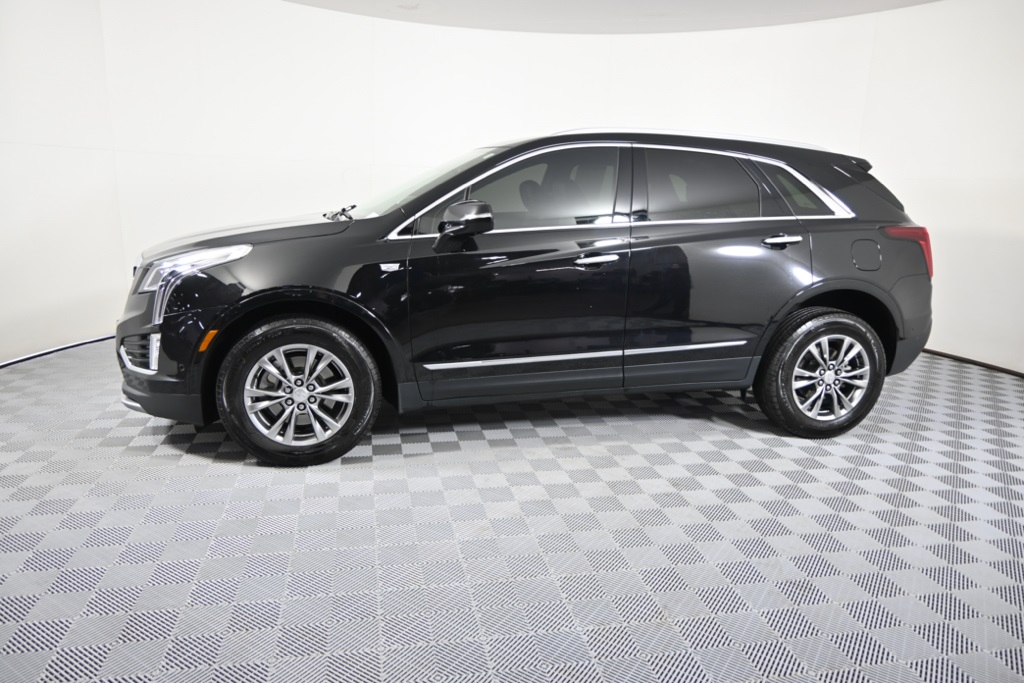 Used 2020 Cadillac XT5 Premium Luxury with VIN 1GYKNDRS1LZ239556 for sale in Forest Lake, Minnesota