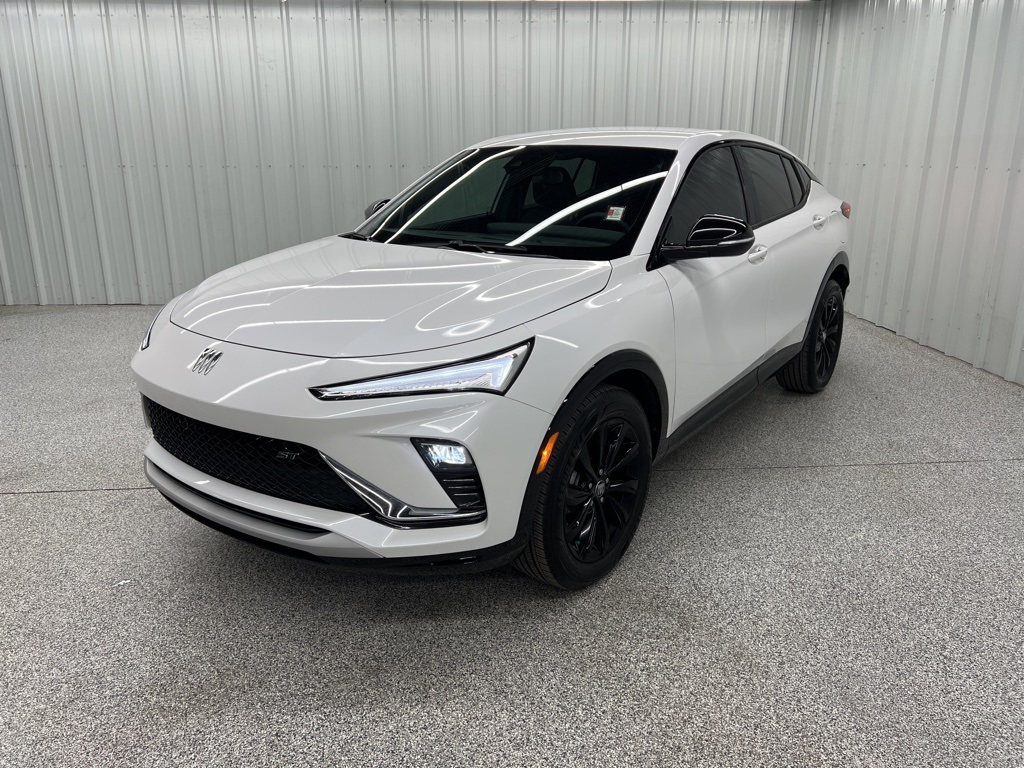 2024 Buick Envista Sport Touring Off-white at Big Star Buick GMC