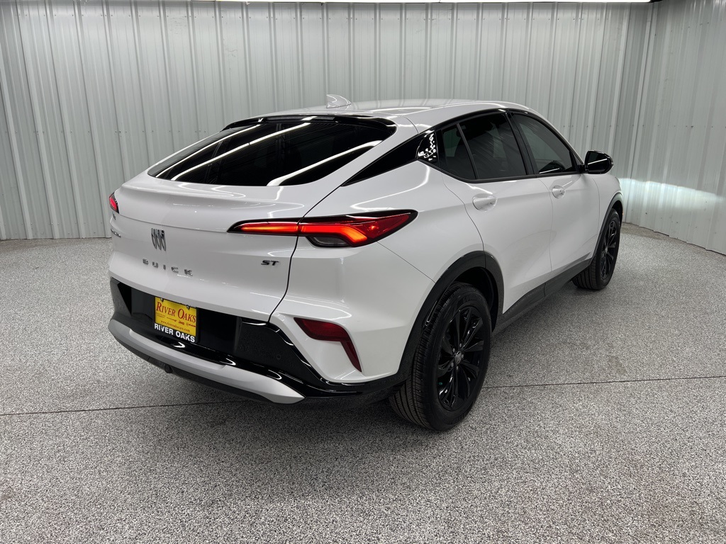 2024 Buick Envista Sport Touring Off-white at Big Star Buick GMC