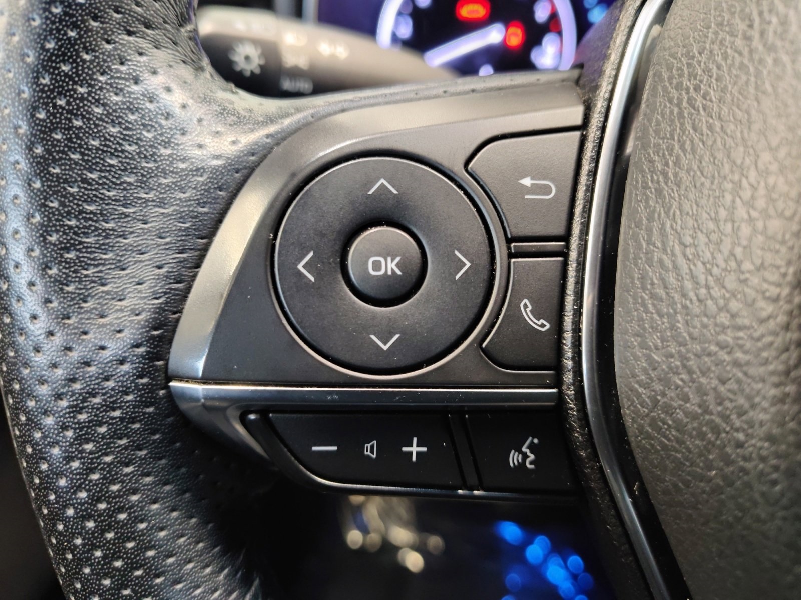 Used Car 2019 Toyota Avalon  Touring For Sale Under $30,000 In San Antonio, Texas