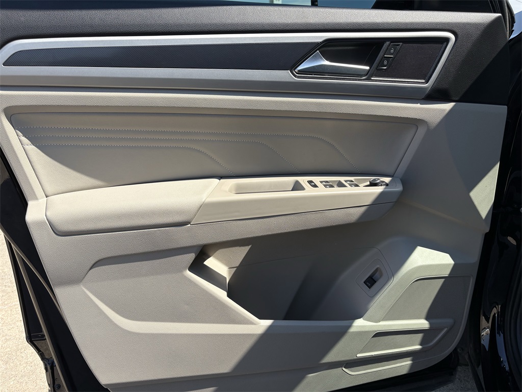 2022 Volkswagen Atlas 3.6L V6 SEL R-Line Black at Westside Lexus