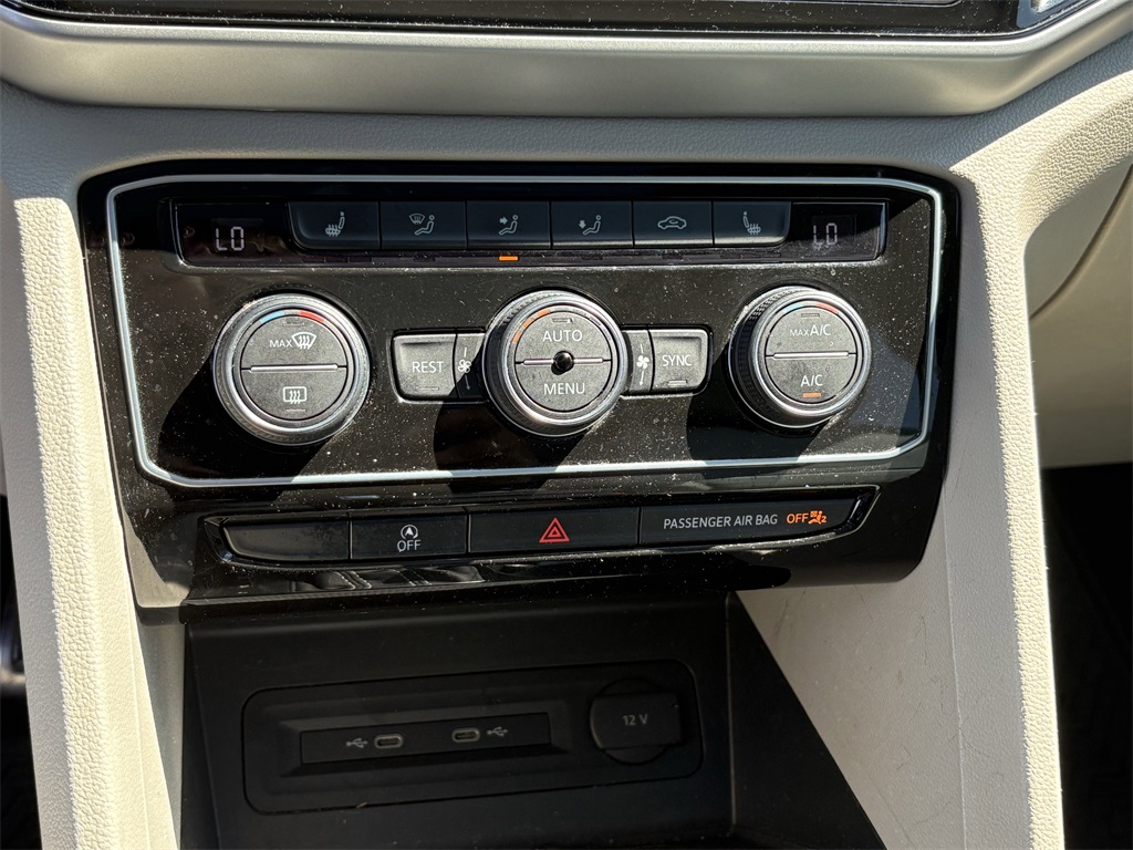 2022 Volkswagen Atlas 3.6L V6 SEL R-Line Black at Westside Lexus