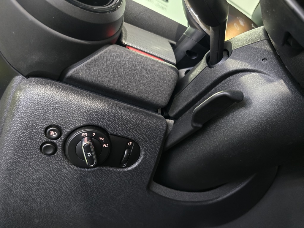 Thumbnail: 2023 MINI Cooper - 14