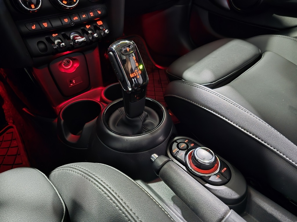 Thumbnail: 2023 MINI Cooper - 25