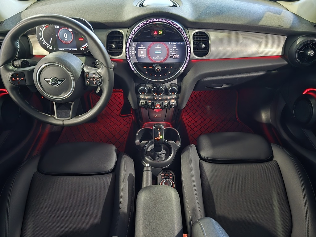 Thumbnail: 2023 MINI Cooper - 30