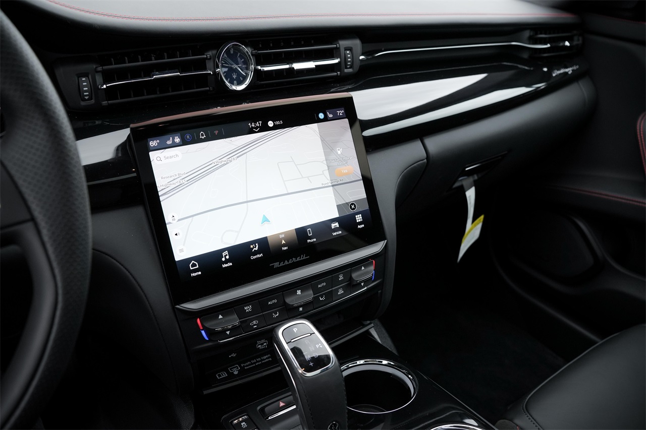 Used Car 2024 Maserati Quattroporte  Modena For Sale Under $90,000 In Austin, Texas