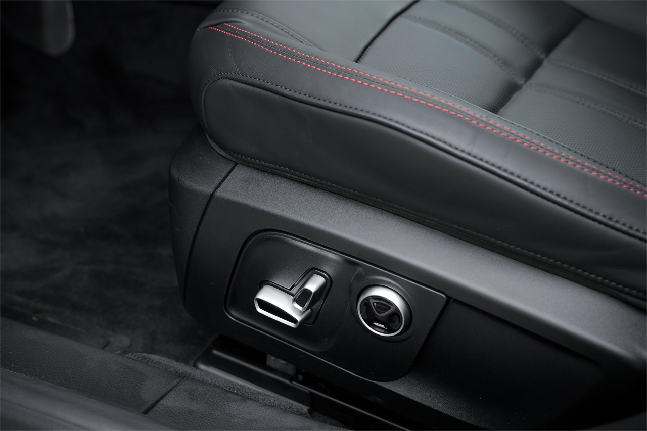 Used Car 2024 Maserati Quattroporte  Modena For Sale Under $90,000 In Austin, Texas