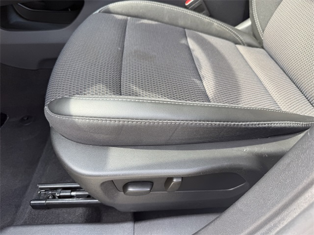 2023 Buick Envision Preferred White at Community Kia