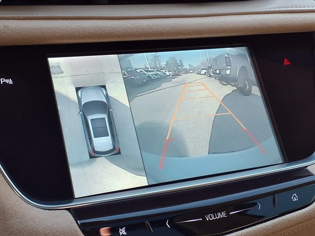 2017 Cadillac XT5 Platinum White at Bayshore Chrysler Jeep Dodge Ram