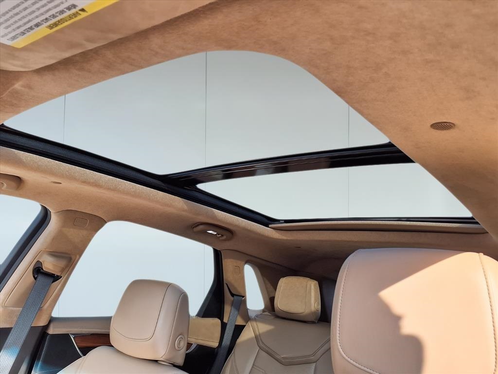 2017 Cadillac XT5 Platinum White at Bayshore Chrysler Jeep Dodge Ram