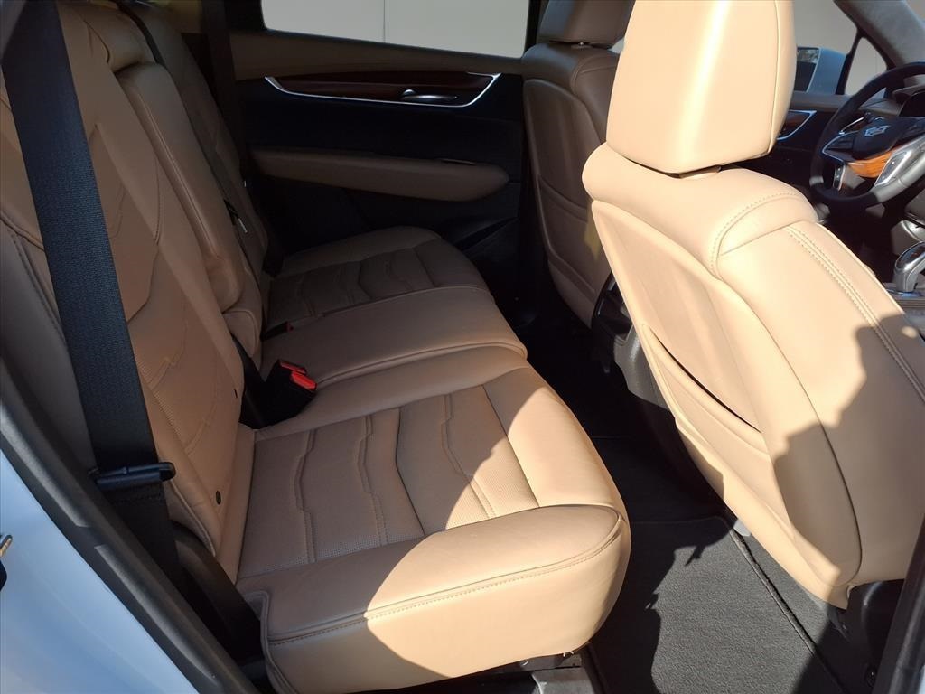 2017 Cadillac XT5 Platinum White at Bayshore Chrysler Jeep Dodge Ram