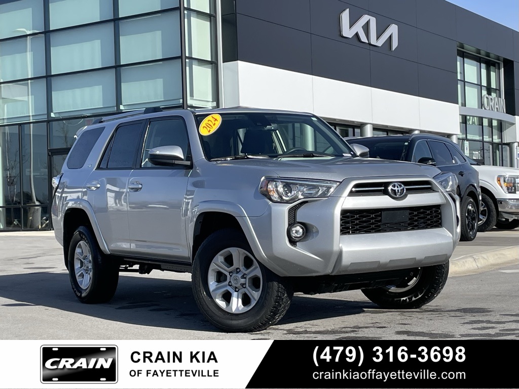 2024 Toyota 4Runner SR5 4WD