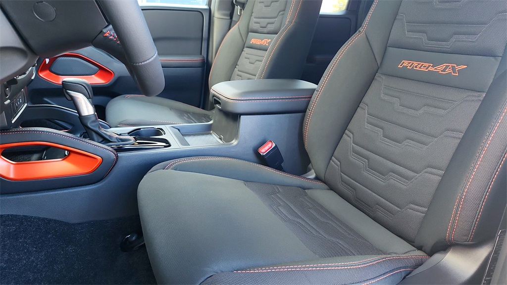 2025 Nissan Frontier